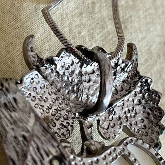 Vintage Owl Necklace 4.5 Inch Pendant 31 Inch Silver Tone Snake Chain - Picture 15 of 16